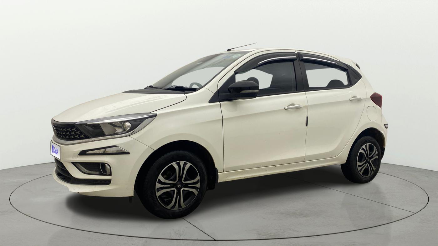 2024 Tata Tiago  XZA Plus CNG, CNG, Automatic, 18,522 km, Left Front Diagonal