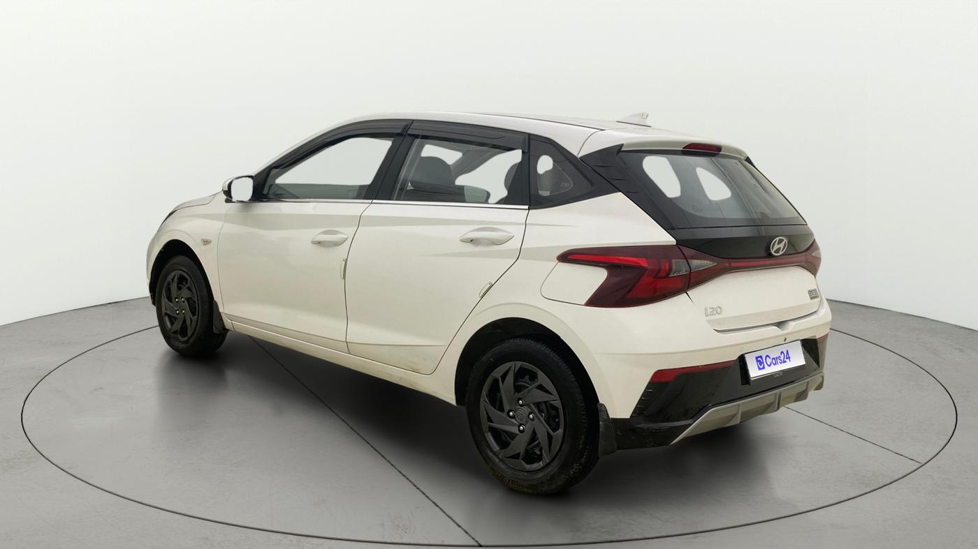 2024 Hyundai NEW I20 MAGNA 1.2 MT, Petrol, Manual, 34,676 km, Left Back Diagonal