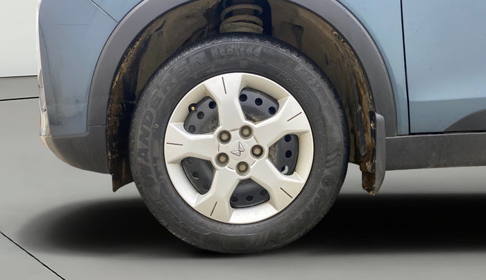 2023 Mahindra XUV300 W6 1.5 DIESEL AMT, Diesel, Automatic, 24,240 km, Left Front Wheel