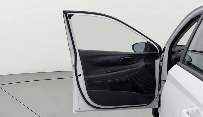 2022 Hyundai NEW I20 MAGNA 1.2 MT, Petrol, Manual, 55,771 km, LHS Front Door