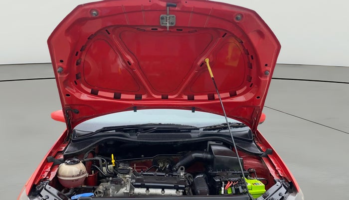 2018 Volkswagen Polo HIGHLINE PLUS 1.2(16 ALLOY, Petrol, Manual, 60,603 km, Open Bonet