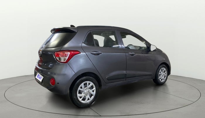 2018 Hyundai Grand i10 SPORTZ 1.2 KAPPA VTVT, CNG, Manual, 66,999 km, Right Back Diagonal