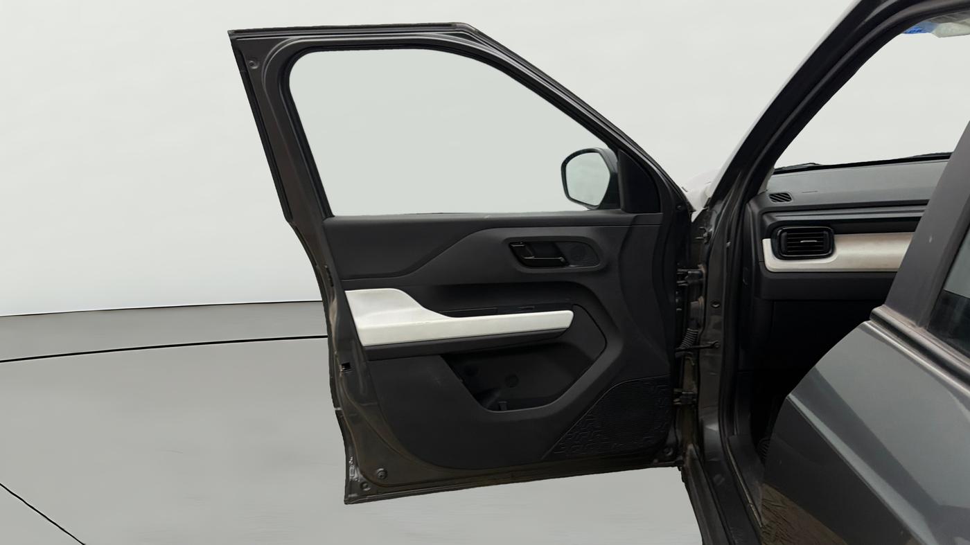 2023 Tata PUNCH PURE MT, Petrol, Manual, 3,338 km, LHS Front Door