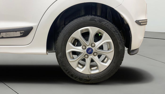 2015 Ford New Figo TITANIUM 1.2 PETROL MT, Petrol, Manual, 75,224 km, Left Rear Wheel