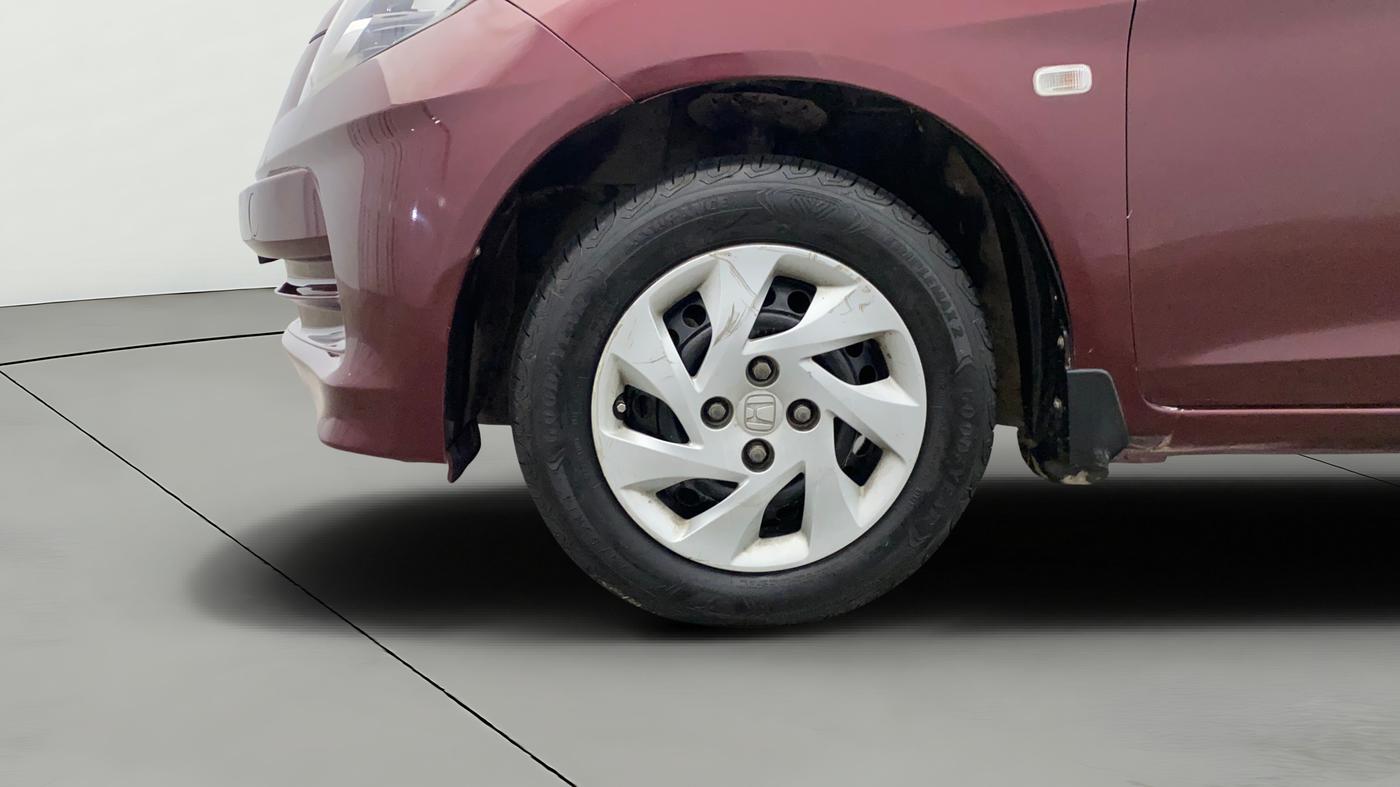 2013 Honda Amaze 1.5L I-DTEC S, Diesel, Manual, 93,477 km, Left Front Wheel