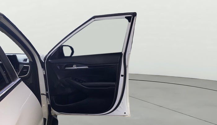 2022 KIA SELTOS HTK 1.5 PETROL, Petrol, Manual, 9,441 km, RHS Front Door