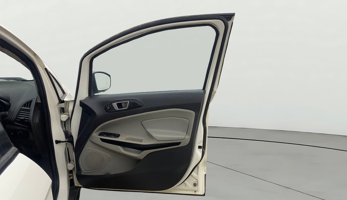 2017 Ford Ecosport TREND+ 1.0L ECOBOOST, Petrol, Manual, 1,05,061 km, RHS Front Door