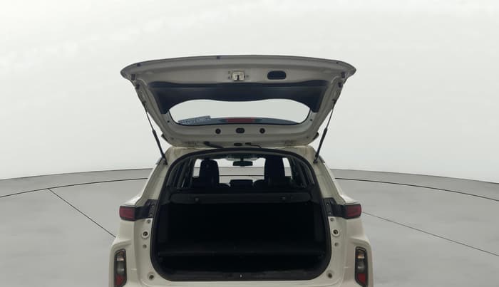 2022 Toyota URBAN CRUISER HYRYDER V HYBRID, Hybrid, Automatic, 62,556 km, Boot Open Zoomed View