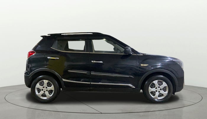 2021 Mahindra XUV300 W6 1.5 Sunroof Diesel, Diesel, Manual, 1,35,953 km, Right Side View