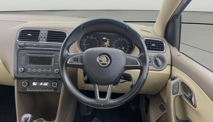 2015 Skoda Rapid ELEGANCE 1.6 MPI MT, Petrol, Manual, 75,596 km, Steering Wheel Close Up