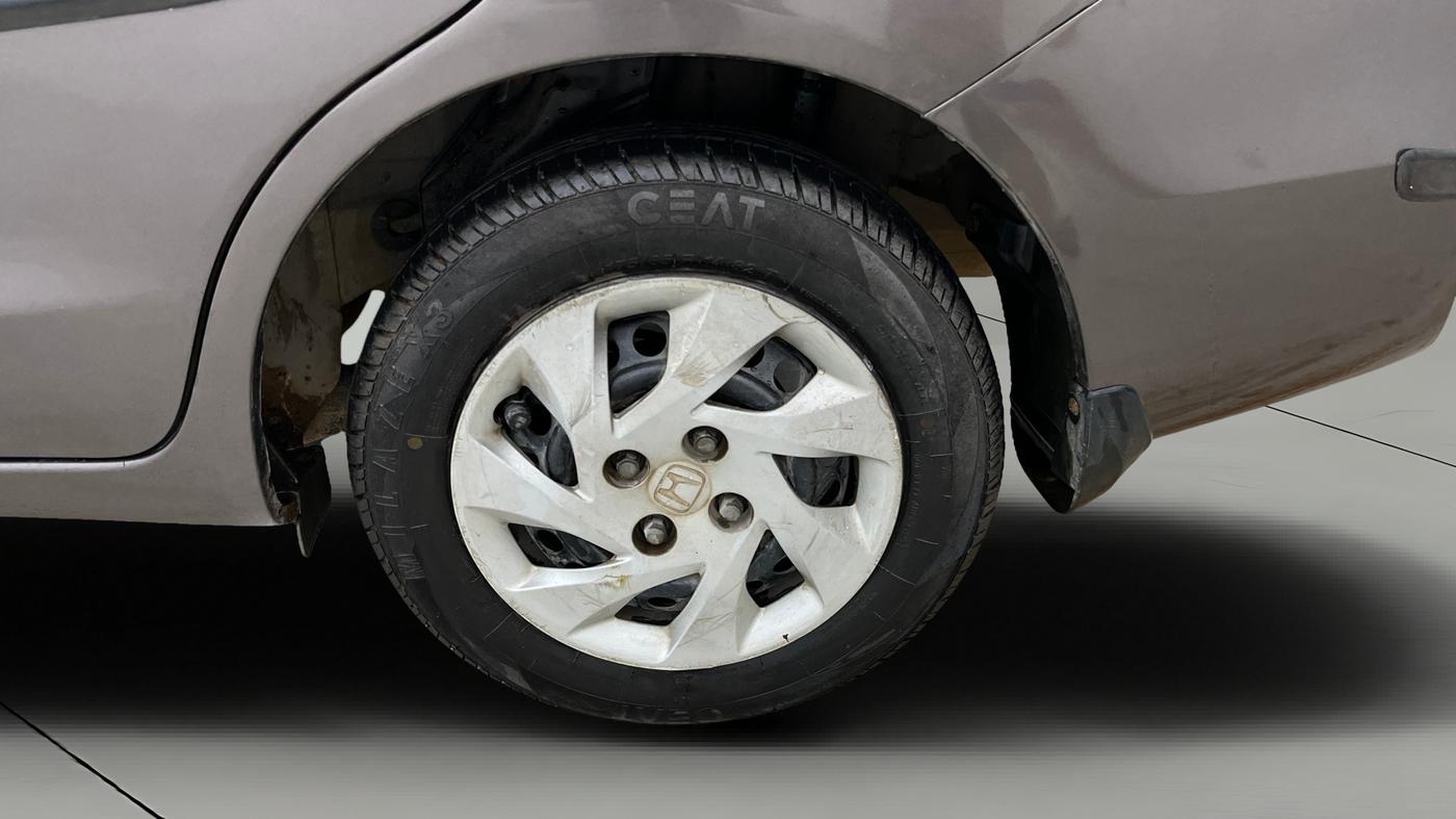 2013 Honda Amaze 1.5L I-DTEC S, Diesel, Manual, 86,125 km, Left Rear Wheel