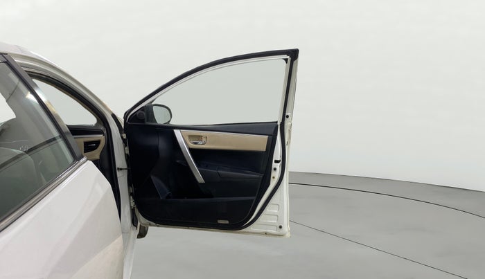 2016 Toyota Corolla Altis VL CVT PETROL, Petrol, Automatic, 67,969 km, RHS Front Door