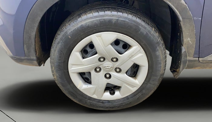 2020 Hyundai VENUE S 1.2, Petrol, Manual, 47,778 km, Left Front Wheel