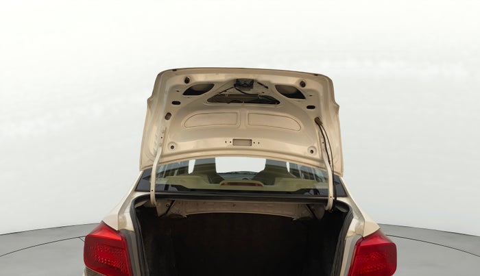 2015 Honda Amaze 1.2L I-VTEC SX, Petrol, Manual, 1,39,312 km, Boot Door Open