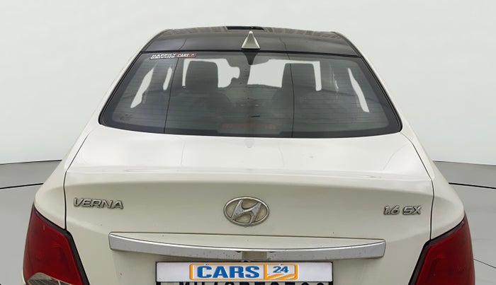 2016 Hyundai Verna 1.6 VTVT SX, Petrol, Manual, 1,13,295 km, Rear Windshield