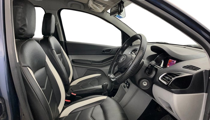 2022 Tata Tiago XT CNG, CNG, Manual, 43,715 km, Right Side Front Door Cabin