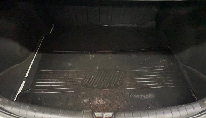 2018 Hyundai Verna 1.4 EX PETROL, Petrol, Manual, 43,601 km, Boot Open Zoomed View