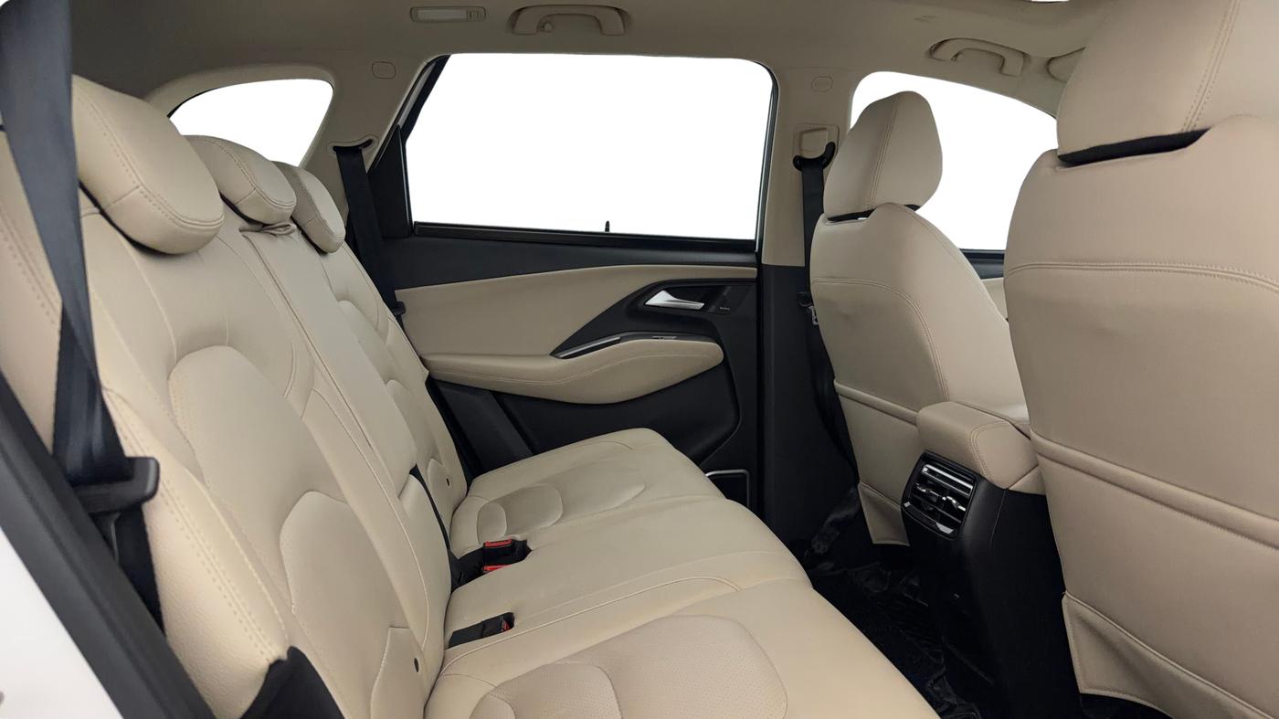 2023 MG HECTOR SHARP PRO 1.5 PETROL TURBO CVT PETROL, Petrol, Automatic, 38,456 km, Right Side Rear Door Cabin