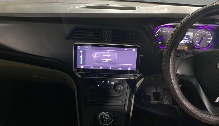 2019 Mahindra MARAZZO M4 8 STR, Diesel, Manual, 1,25,202 km, Air Conditioner