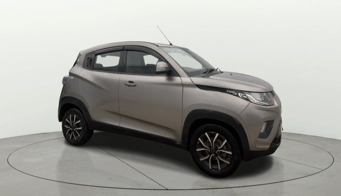 2017 Mahindra KUV 100 NXT K8 P 6 STR, Petrol, Manual, 54,683 km, Right Front Diagonal