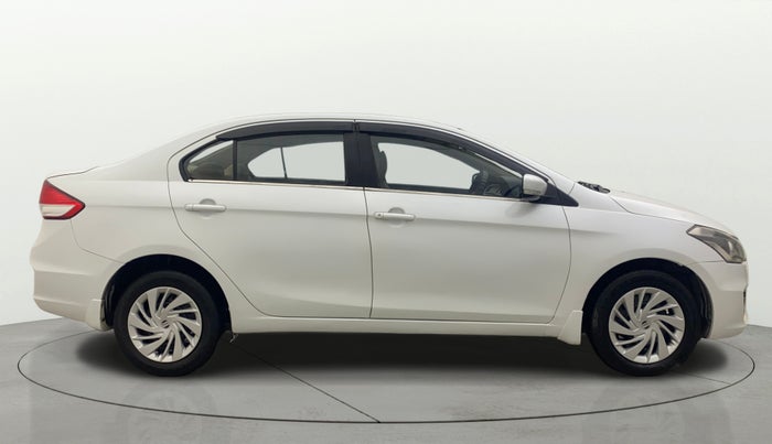 2015 Maruti Ciaz VDI+ SHVS, Diesel, Manual, 1,27,560 km, Right Side View