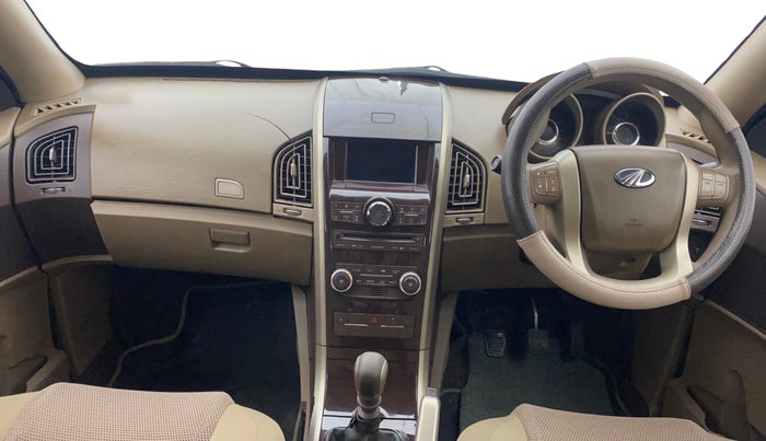 2014 Mahindra XUV500 W6, Diesel, Manual, 1,22,180 km, Dashboard
