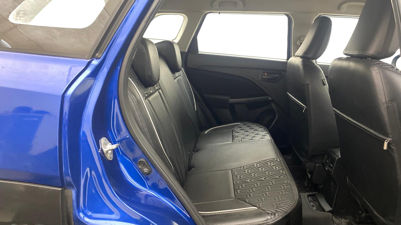 2022 Maruti BREZZA VXI SMART HYBRID, Petrol, Manual, 48,244 km, Right Side Rear Door Cabin