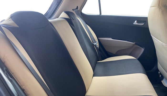 2015 Hyundai Grand i10 SPORTZ 1.2 KAPPA VTVT, Petrol, Manual, 44,161 km, Right Side Rear Door Cabin