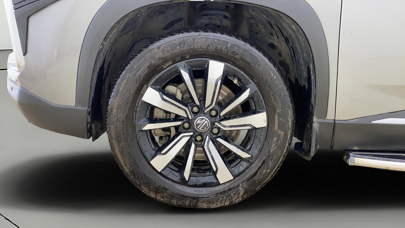 2019 MG HECTOR SMART HYBRID 1.5 PETROL, Petrol, Manual, 50,898 km, Left Front Wheel