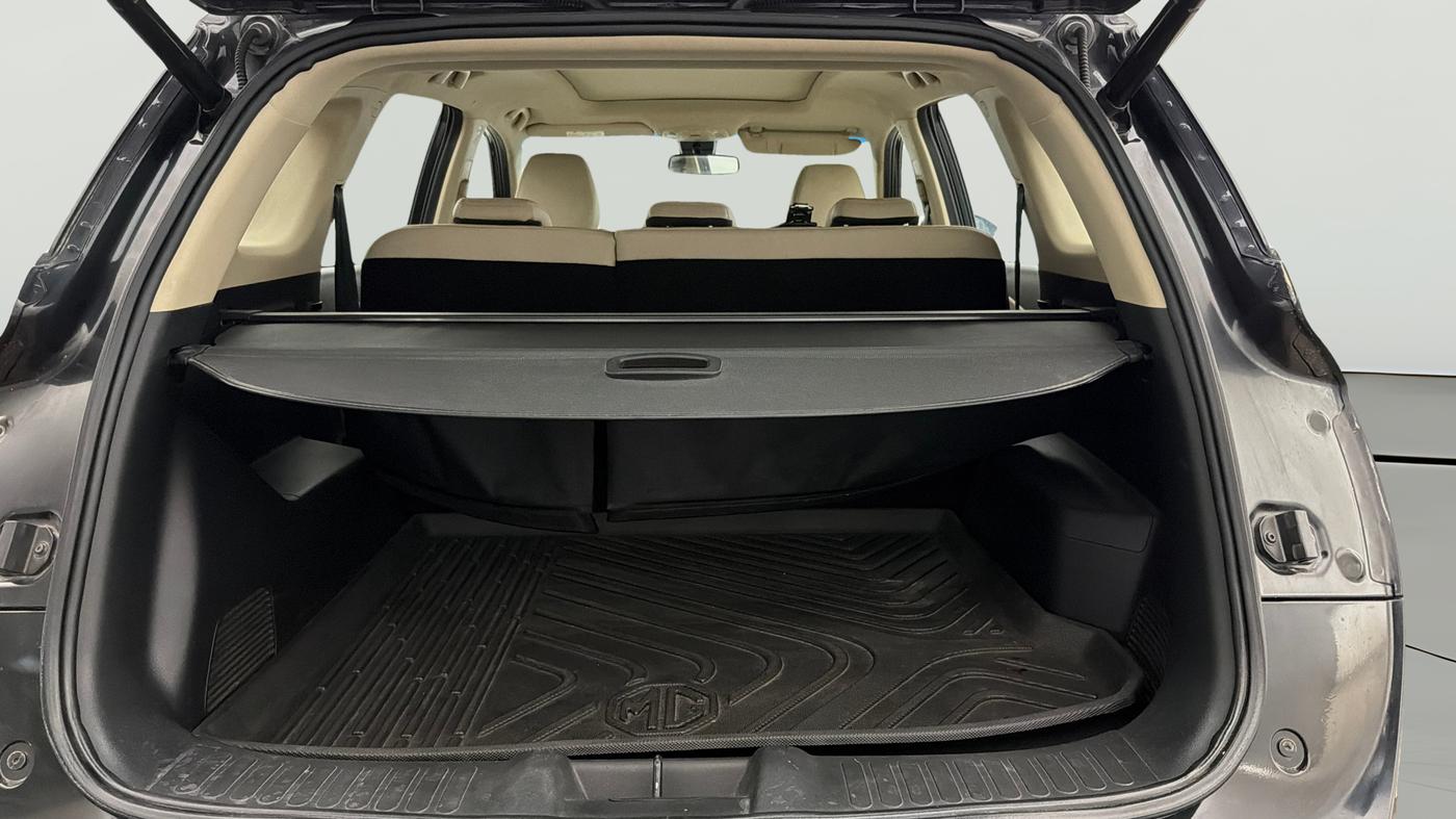 2023 MG HECTOR SHARP PRO 1.5 PETROL TURBO CVT PETROL, Petrol, Automatic, 53,128 km, Boot Open Zoomed View