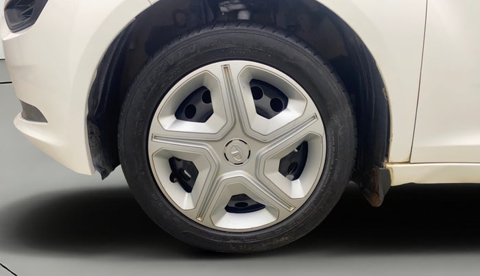 2021 Tata ALTROZ XM PLUS PETROL, Petrol, Manual, 1,21,098 km, Left Front Wheel