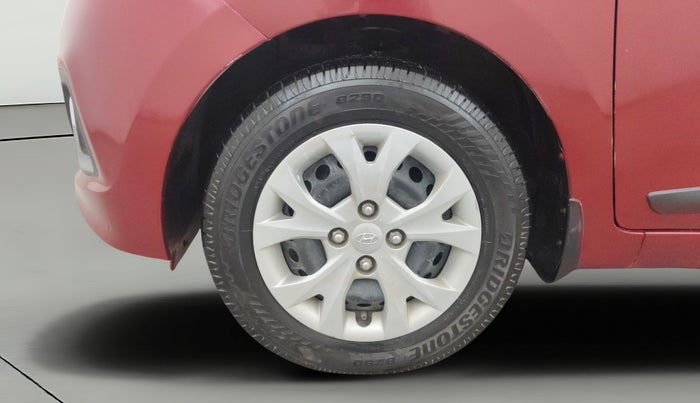 2016 Hyundai Grand i10 SPORTZ 1.2 KAPPA VTVT, Petrol, Manual, 48,799 km, Left Front Wheel