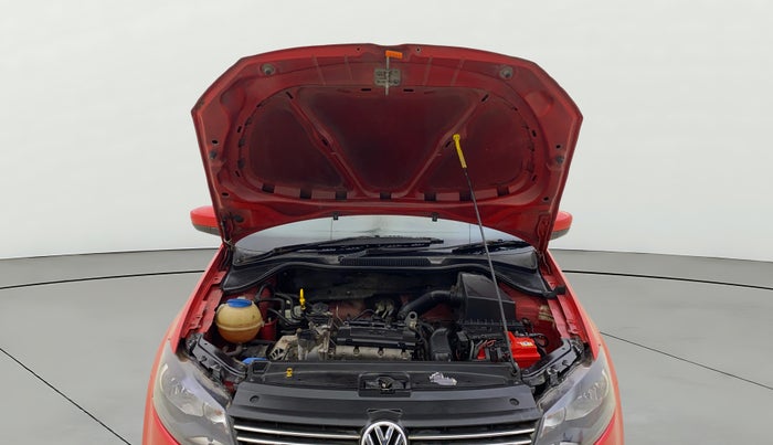 2014 Volkswagen Polo HIGHLINE1.2L, Petrol, Manual, 70,243 km, Open Bonet