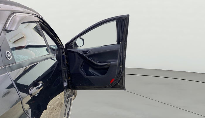 2023 Tata NEXON XZA PLUS LUX SUNROOF DARK DIESEL, Diesel, Automatic, 87,115 km, RHS Front Door