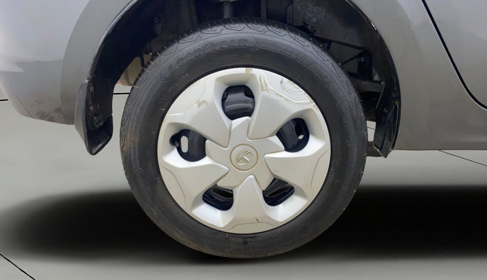 2022 Tata TIGOR XZ CNG, CNG, Manual, 73,148 km, Right Rear Wheel