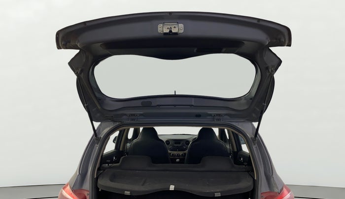 2016 Hyundai Grand i10 SPORTZ 1.2 KAPPA VTVT, CNG, Manual, 51,417 km, Boot Door Open