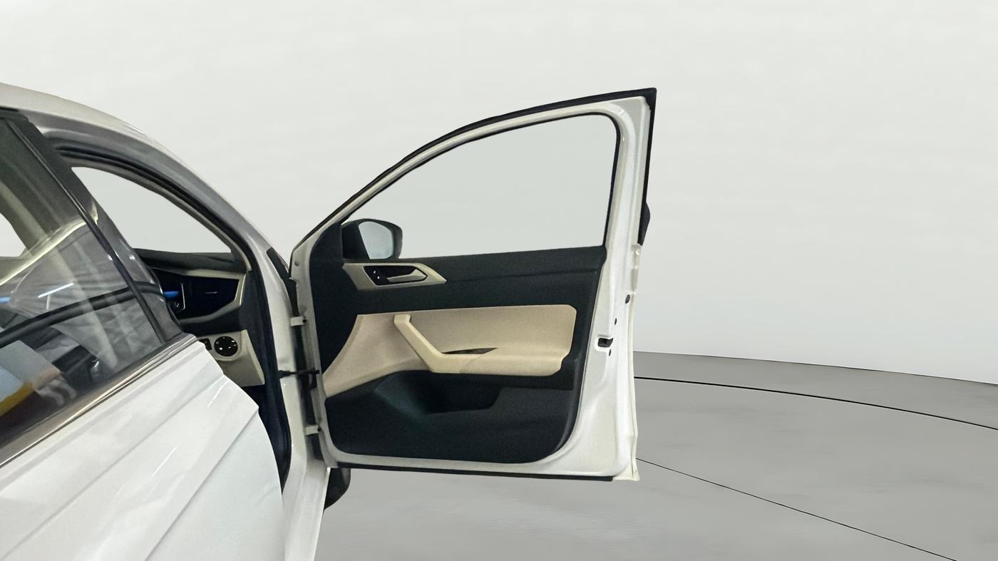 2022 Volkswagen VIRTUS TOPLINE TSI 1.0 AT, Petrol, Automatic, 67,213 km, RHS Front Door