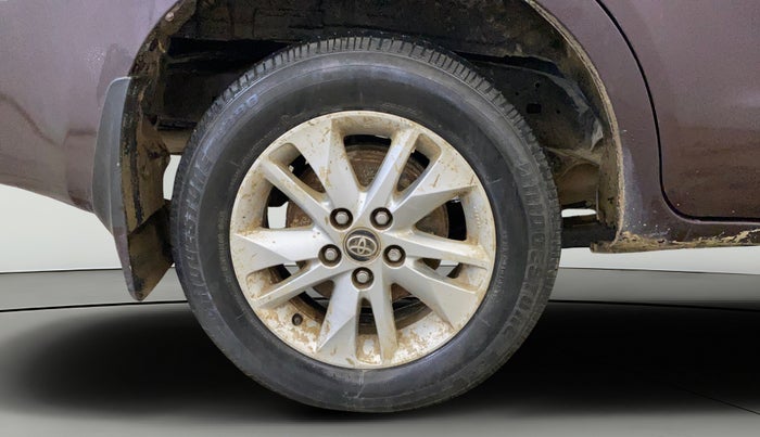 2018 Toyota Innova Crysta 2.7 GX 7 STR MT, Petrol, Manual, 92,199 km, Right Rear Wheel