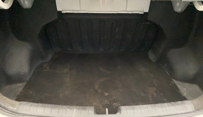 2017 Hyundai Xcent SX 1.2, Petrol, Manual, 89,636 km, Boot Open Zoomed View