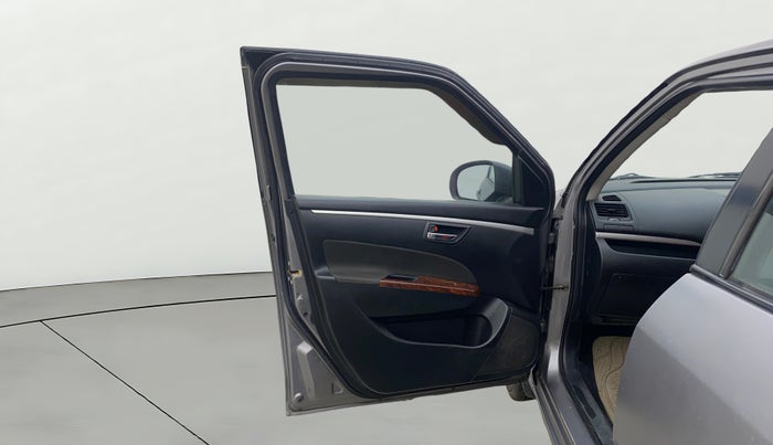 2013 Maruti Swift VXI, Petrol, Manual, 63,412 km, LHS Front Door