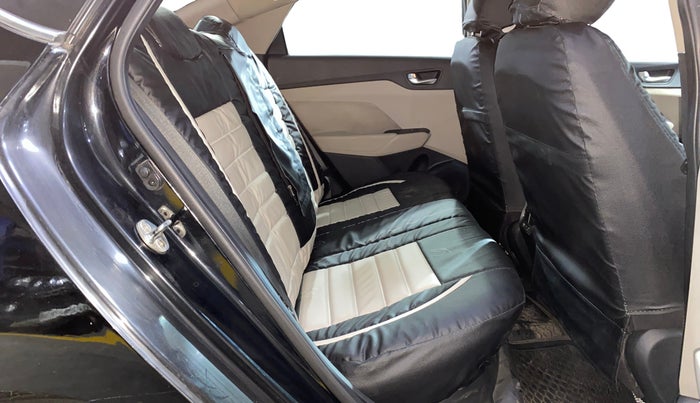 2019 Hyundai Verna 1.6 VTVT SX + AT, Petrol, Automatic, 77,010 km, Right Side Rear Door Cabin