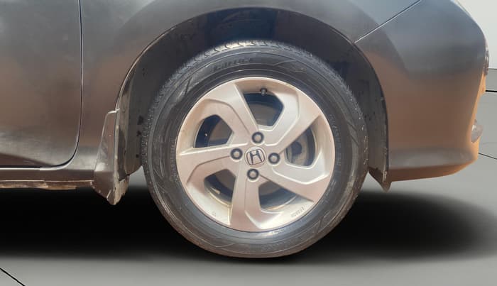 2015 Honda City 1.5L I-VTEC VX, Petrol, Manual, 1,19,166 km, Right Front Wheel
