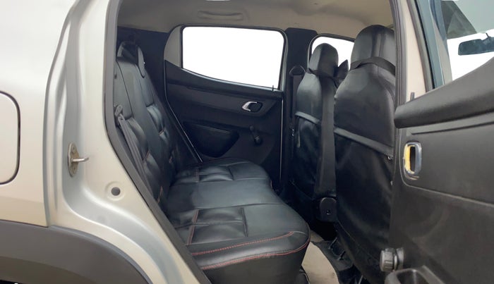 2018 Renault Kwid RXT 0.8 (O), Petrol, Manual, 34,534 km, Right Side Rear Door Cabin