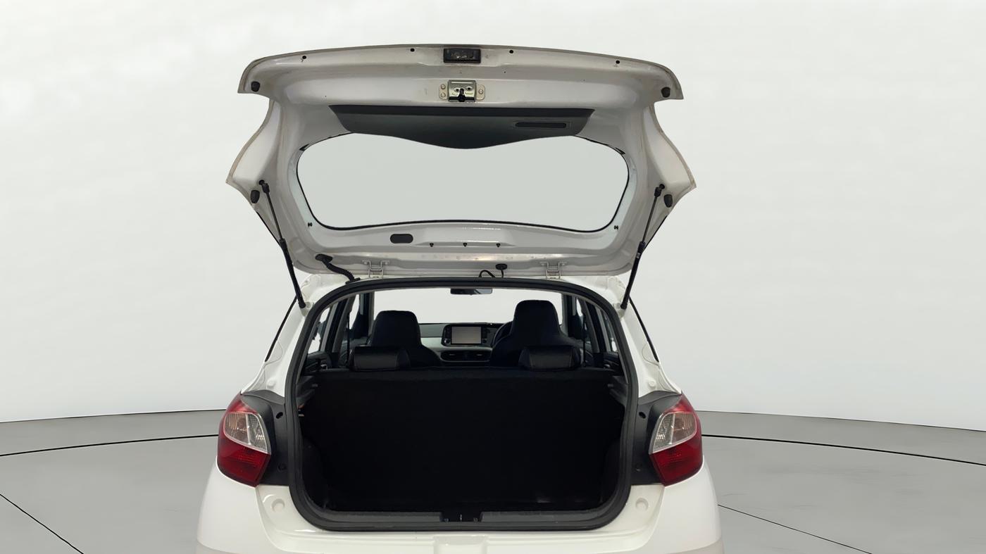 2022 Hyundai GRAND I10 NIOS ASTA 1.2 KAPPA VTVT, Petrol, Manual, 38,253 km, Boot Door Open
