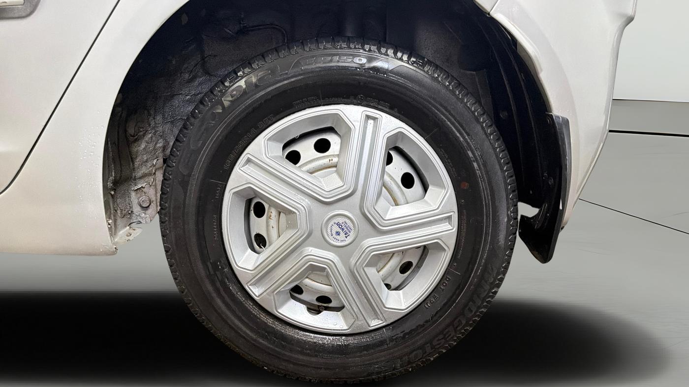 2020 Tata ALTROZ XM PETROL, Petrol, Manual, 52,569 km, Left Rear Wheel