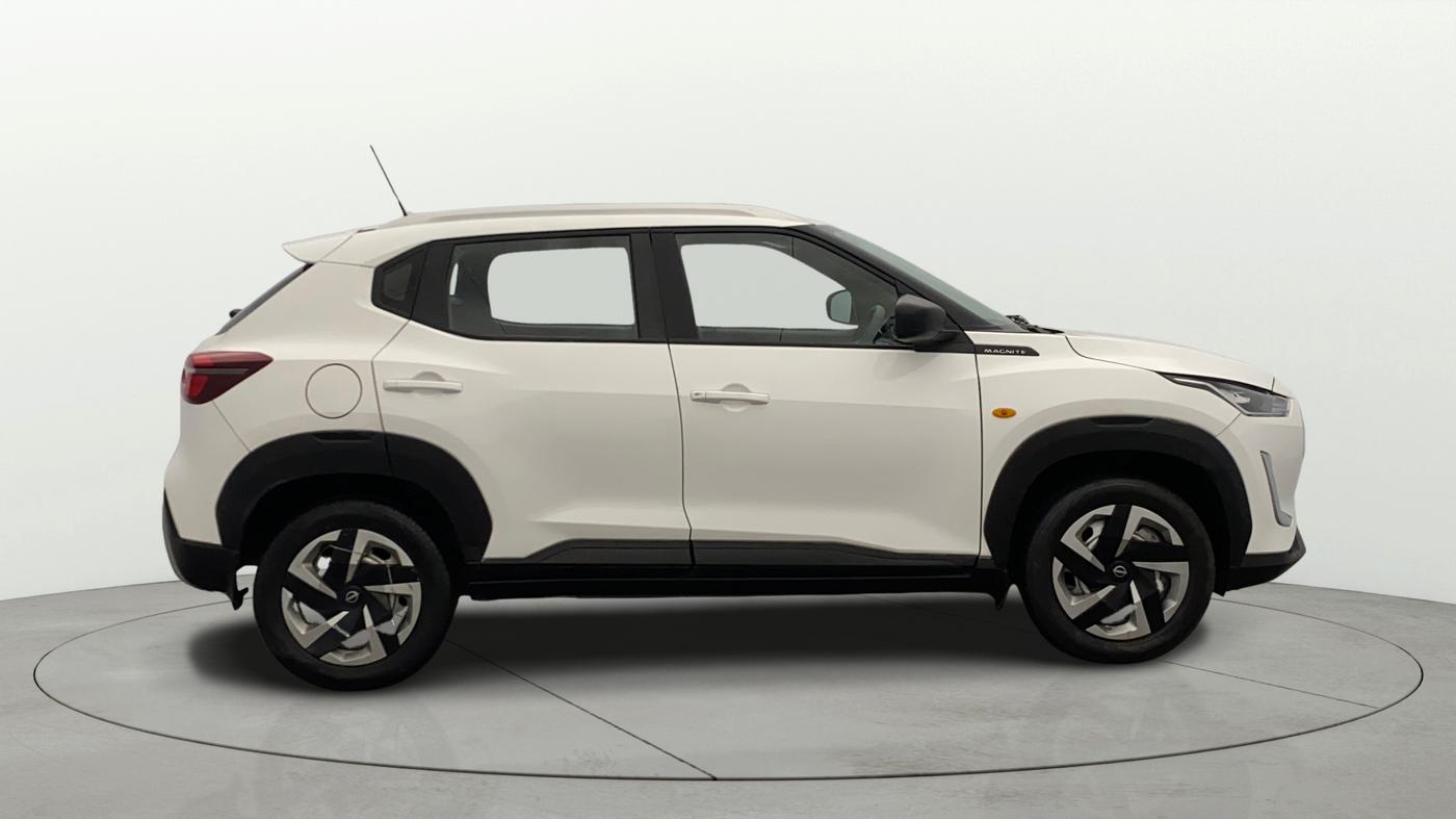 2021 Nissan MAGNITE XE, Petrol, Manual, 53,229 km, Right Side View