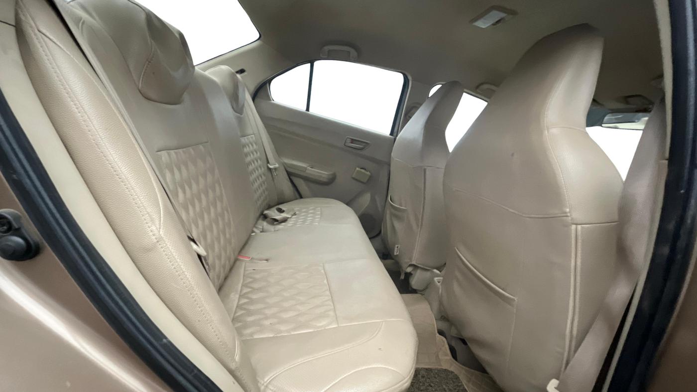 2018 Maruti Dzire LXI, CNG, Manual, 44,443 km, Right Side Rear Door Cabin