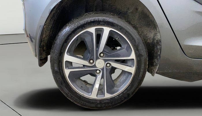 2022 Tata ALTROZ XZA PLUS, Petrol, Automatic, 14,740 km, Right Rear Wheel