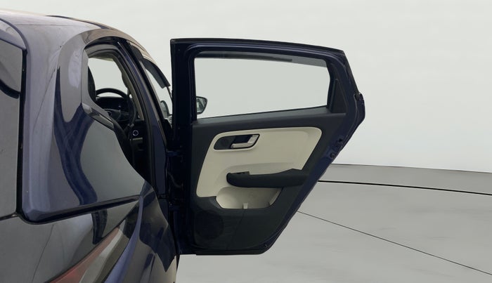 2024 Tata ALTROZ XZ PETROL, Petrol, Manual, 11,792 km, RHS Rear Door