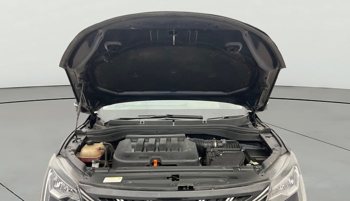 2022 Mahindra XUV700 AX 7 LUXURY P AT 7 STR, Petrol, Automatic, 20,821 km, Open Bonet